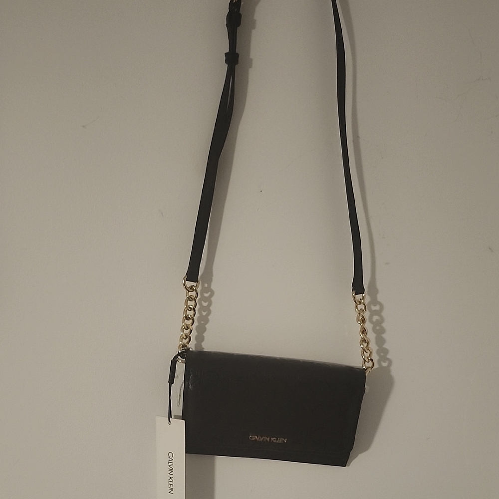 Calvin Klein Elegant Black Crossbody Bag